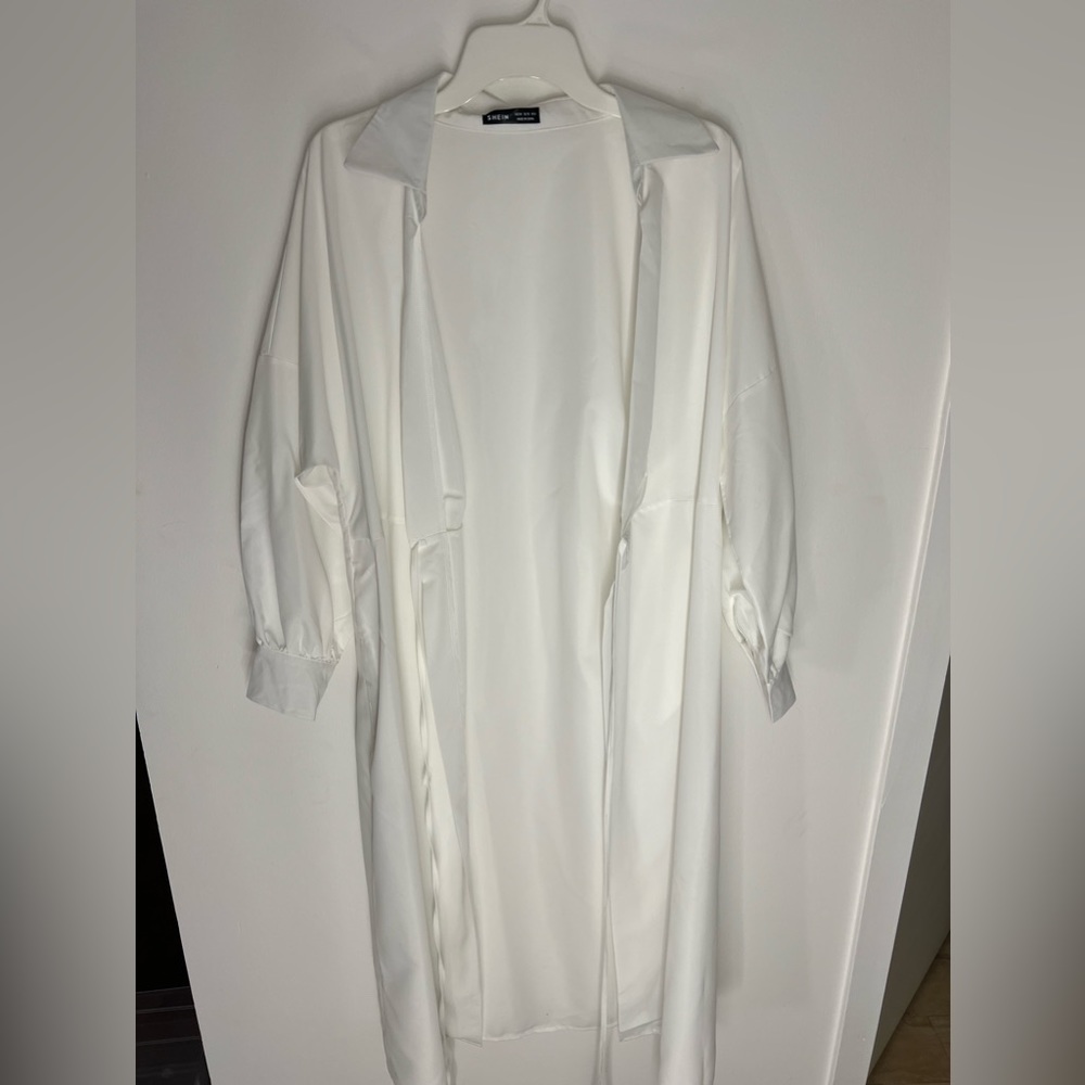 White Self-tie wrap dress - Picture 5 of 5